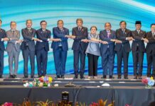 អ្នកឃ្លាំមើលថា ប្រធានអាស៊ានថ្មីគឺហ្វីលីពីន មិនអាចដោះស្រាយវិវាទព្រំដែនកម្ពុជា និងថៃ បានឡើយ ដរាបណាថៃនៅតែប្រើលេសការពារខ្លួន