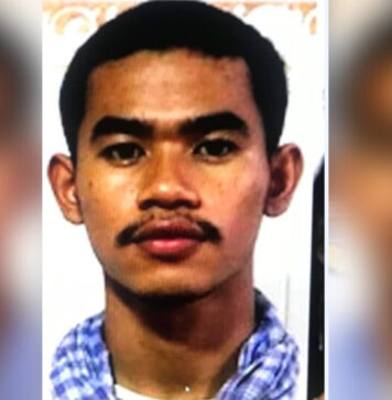 ឪពុកអ្នកទោសមនសិការលោក ធី ថន ថា ការបន្តឃុំខ្លួនកូនប្រុសគឺជាការធ្វើទារុណកម្មផ្លូវចិត្ត