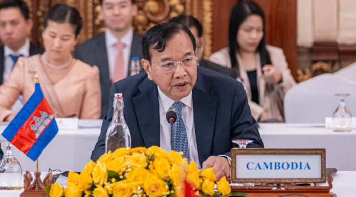 ប្រមុខការទូតកម្ពុជាថា ភាគីថៃនឹងដោះលែងទាហានកម្ពុជា ១៨នាក់ក្រោយអនុវត្តបទឈប់បាញ់ ៧២ម៉ោង