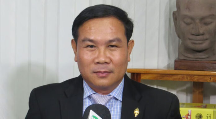 មន្ត្រីបក្សប្រឆាំងជំរុញឱ្យរដ្ឋាភិបាលរកវិធីទាមទារទឹកដីដែលថៃកាន់កាប់ ជាងវាយប្រហារខ្មែរគ្នាឯង