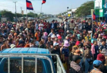 កម្មកររោងចក្រតវ៉ាបិទផ្លូវដោយសារថៅកែចិនមិនឱ្យឈប់សម្រាកនៅថ្ងៃបុណ្យ និងជេរប្រមាថ