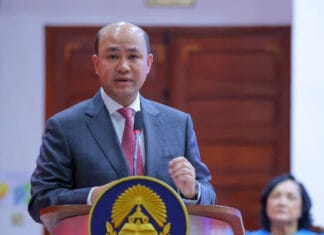 សង្គមស៊ីវិលជំរុញឱ្យរដ្ឋផ្តល់ជំនួយរយៈពេលវែងដល់ជនភៀសសឹក ខណៈ ស.ស.យ.ក គ្រោងរៃអង្គាសតាមការប្រកួតបាល់ទាត់
