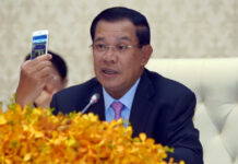 លោក ហ៊ុន សែន រងការរិះគន់ថា ជាមេដឹកនាំចូលចិត្តឈឺឆ្អាលរឿងជីវិតស្នេហាឯកជនពលរដ្ឋលើបណ្ដាញសង្គម