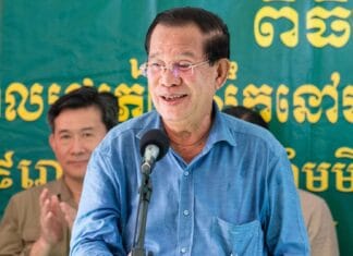 អ្នកវិភាគថា លោក ហ៊ុន សែន បង្ហាញឥរិយាបថទន់ខ្សោយរឿងដោះស្រាយបញ្ហាព្រំដែនជាមួយថៃ«គ្មានផលចំណេញដល់ជាតិ»