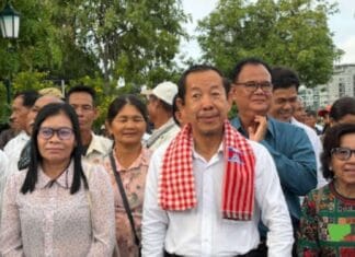 មេធាវី លោក រ៉ុង ឈុន ស្នើតុលាការបញ្ជាក់ពីការបញ្ចប់ការត្រួតពិនិត្យតាមផ្លូវតុលាការ