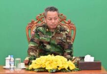 ក្រសួងបញ្ជាឱ្យយោធិនបើកគណនីធនាគារ ខណៈអ្នកវិភាគជំរុញឱ្យពិនិត្យបញ្ហា «ទាហានខ្មោច» និងជីវភាពកងទ័ព