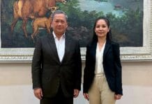 លោក ហ៊ុន ម៉ាណែត ជួបកូនស្រីលោក កឹម សុខា ក្រោយលោក ហ៊ុន សែន លើកលែងទោសឱ្យលោក កឹម សុខា