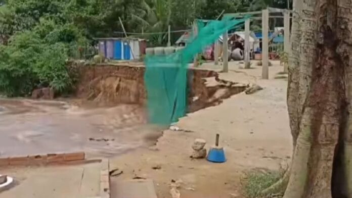 បាក់ច្រាំង ទន្លេ