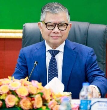 កម្ពុជាបង្កកលុយជាង ៣០០លានដុល្លារពាក់ព័ន្ធប្រតិបត្តិការឆបោកអនឡាញតែមិនបង្ហាញមេខ្លោង