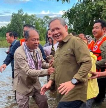 ជំនន់ទឹកភ្លៀងបង្កផលប៉ះពាល់ដល់ផ្ទះពលរដ្ឋជាង៤ម៉ឺនគ្រួសារ និងផលដំណាំជិត៥ម៉ឺនហិតា 